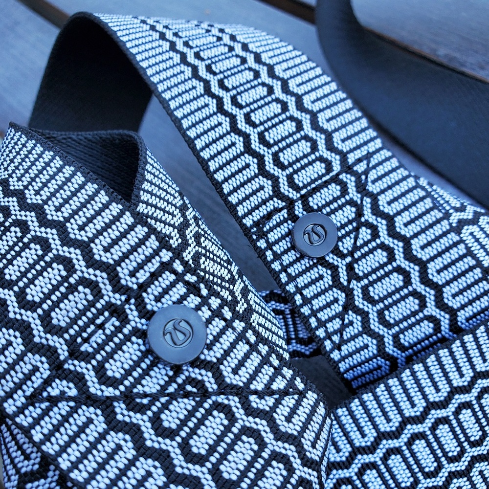 Lululemon yoga mat strap